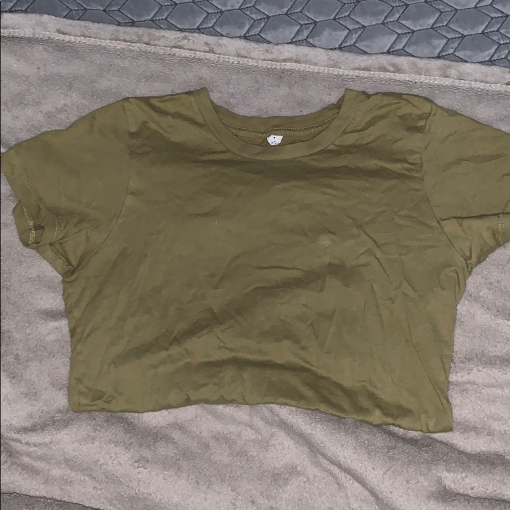 Green fitted shirt